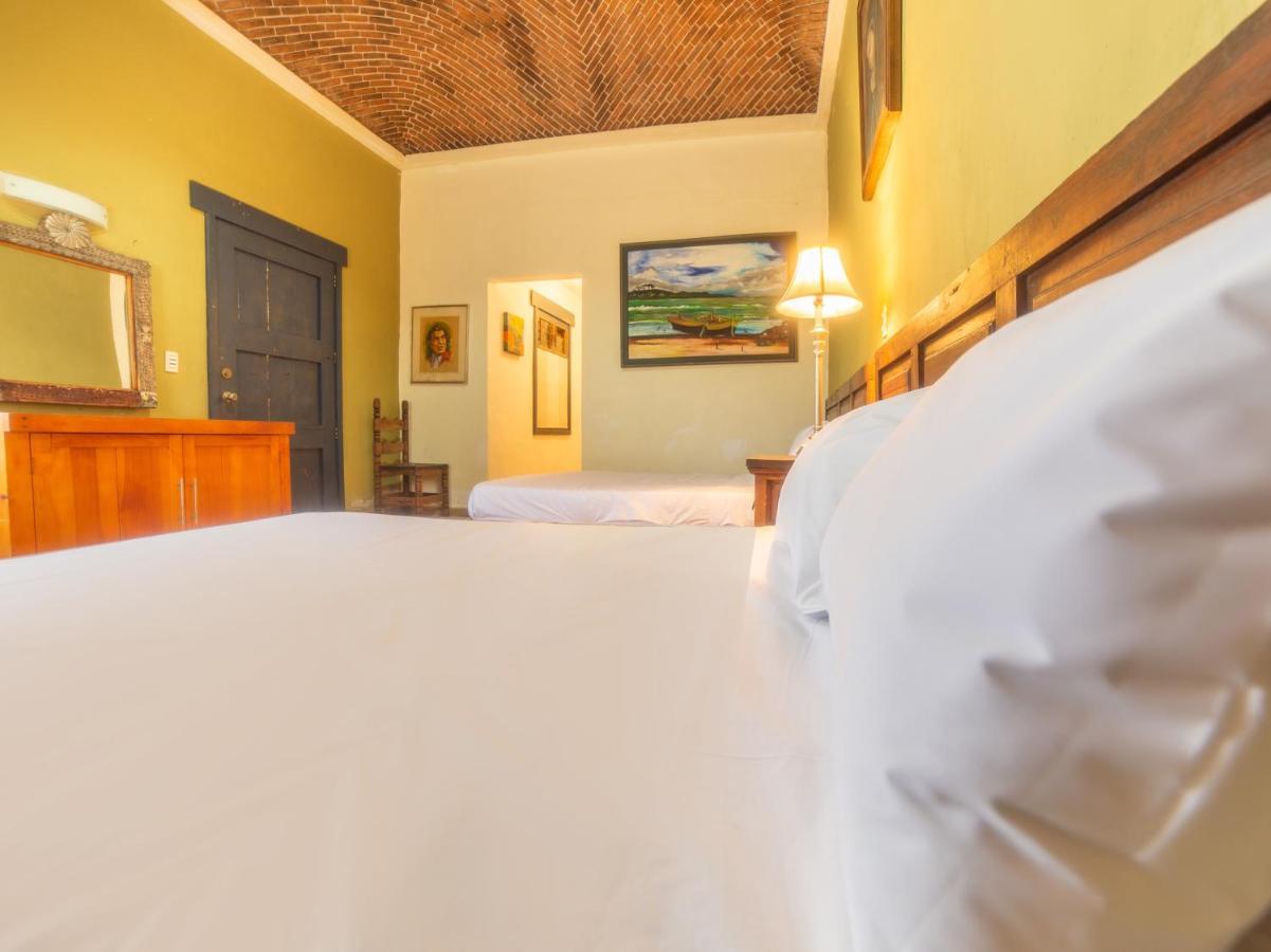 Hotel Hacienda Tzintzimeo Morelia Esterno foto