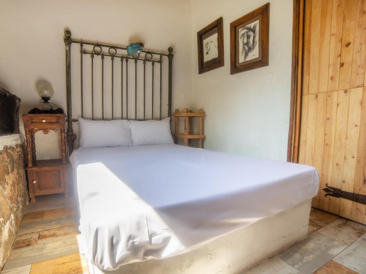 Hotel Hacienda Tzintzimeo Morelia Esterno foto