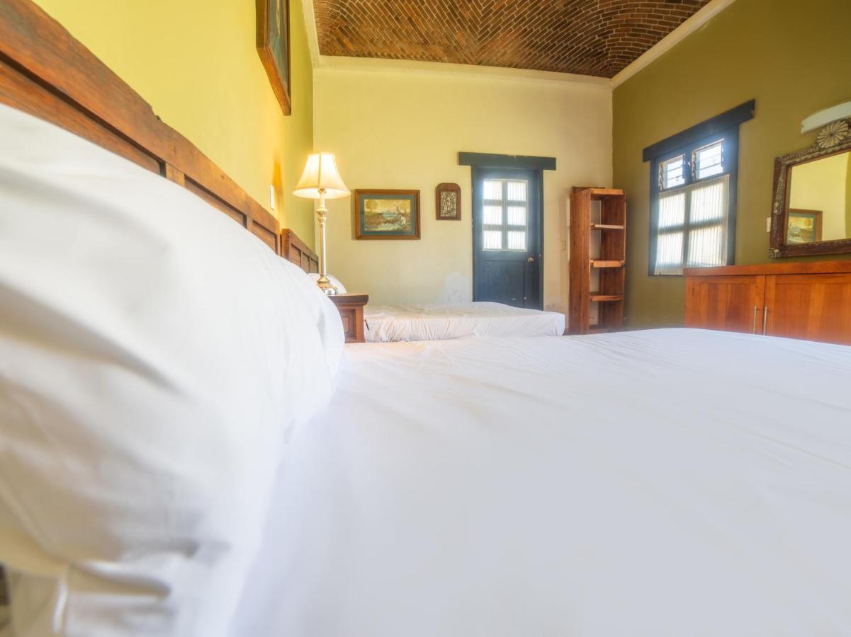Hotel Hacienda Tzintzimeo Morelia Esterno foto