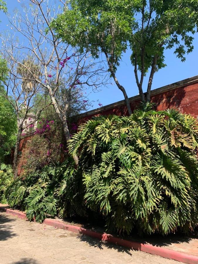 Hotel Hacienda Tzintzimeo Morelia Esterno foto